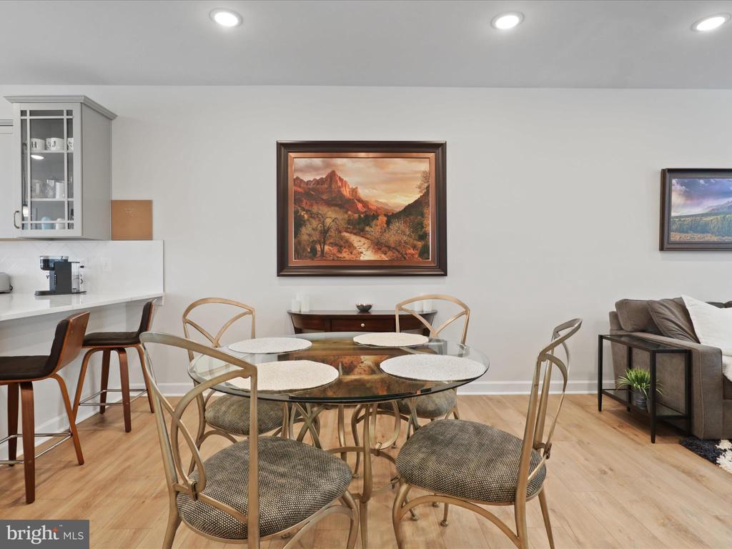 2825 HOKIE LANE