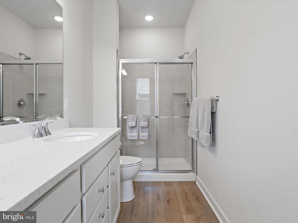 2825 HOKIE LANE