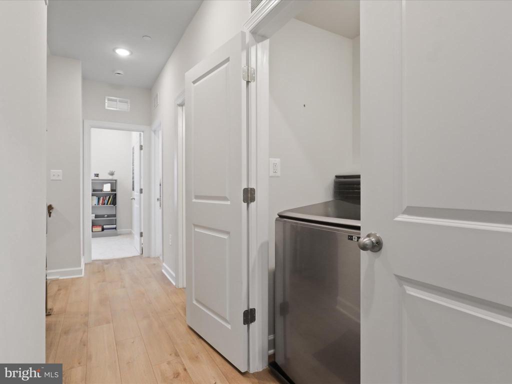 2825 HOKIE LANE