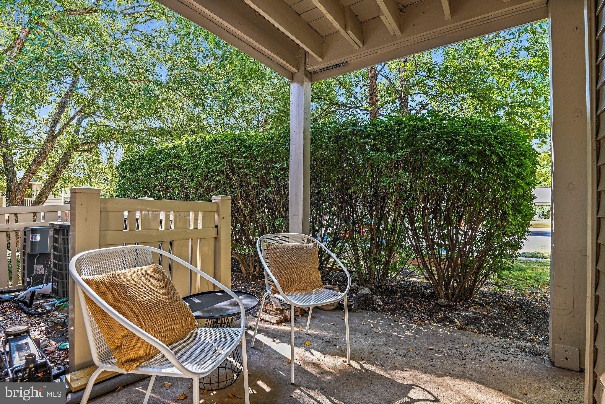 11710 OLDE ENGLISH DRIVE 11710-B