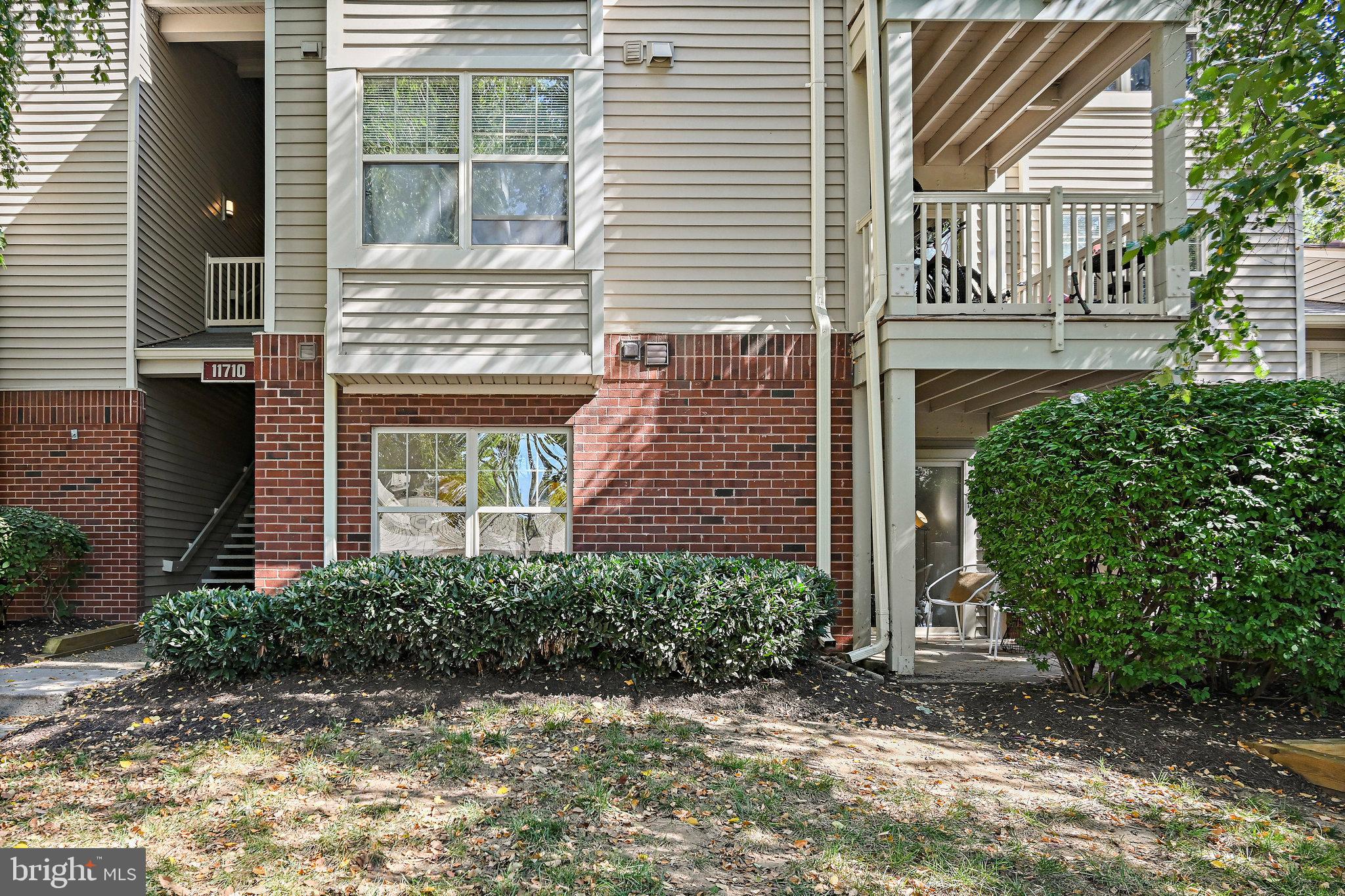 11710 OLDE ENGLISH DRIVE 11710-B