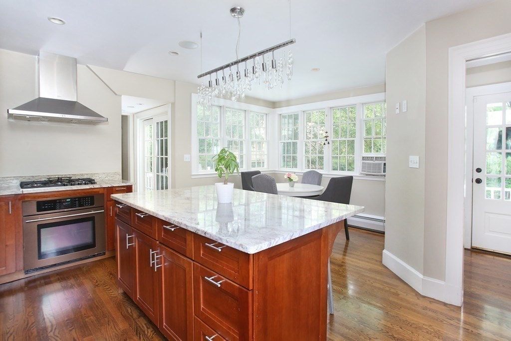 204 Pleasant St