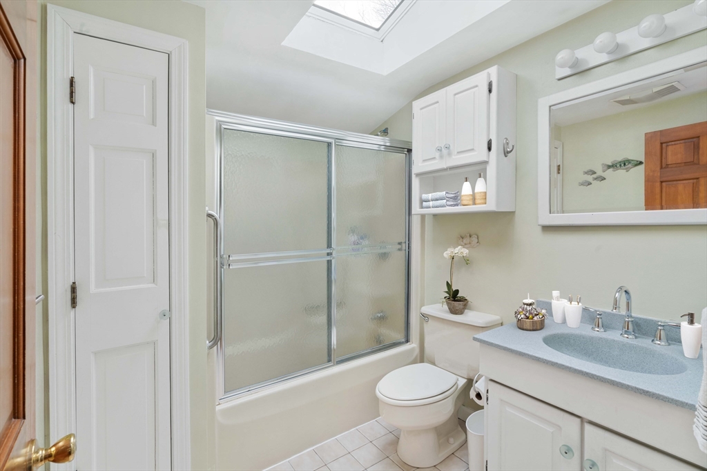 11 Alta Crest Rd