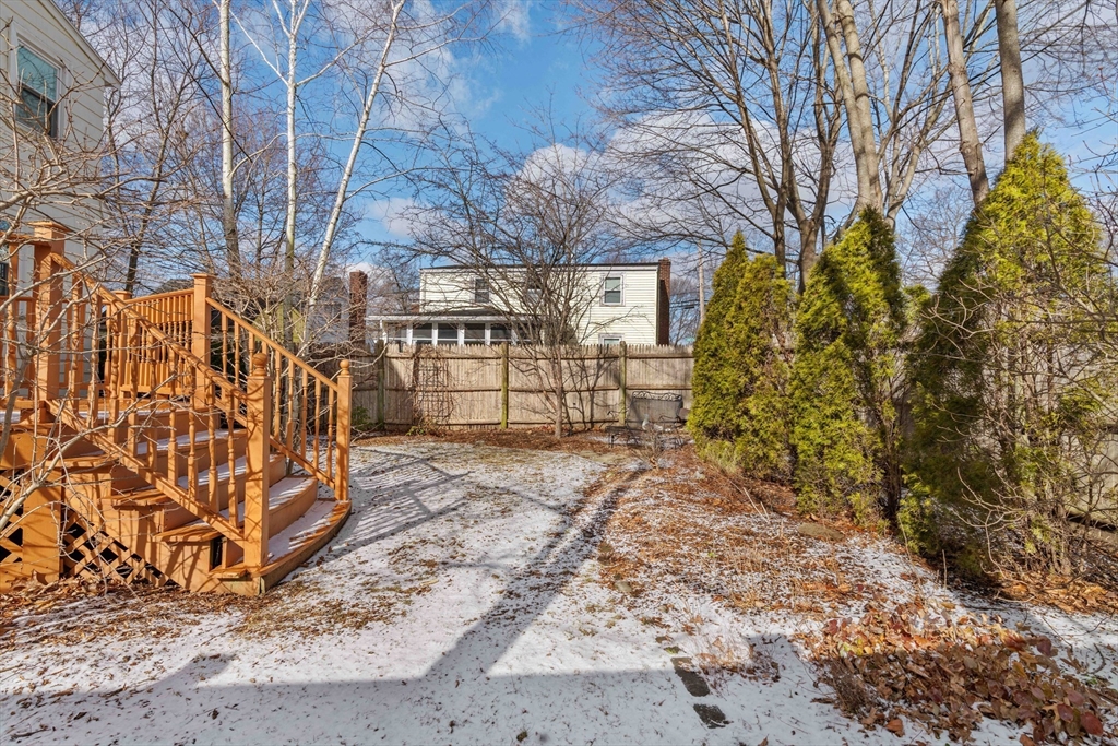 11 Alta Crest Rd