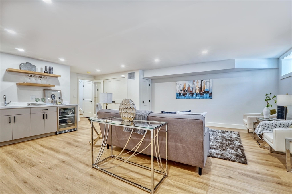 122 Norwood # B