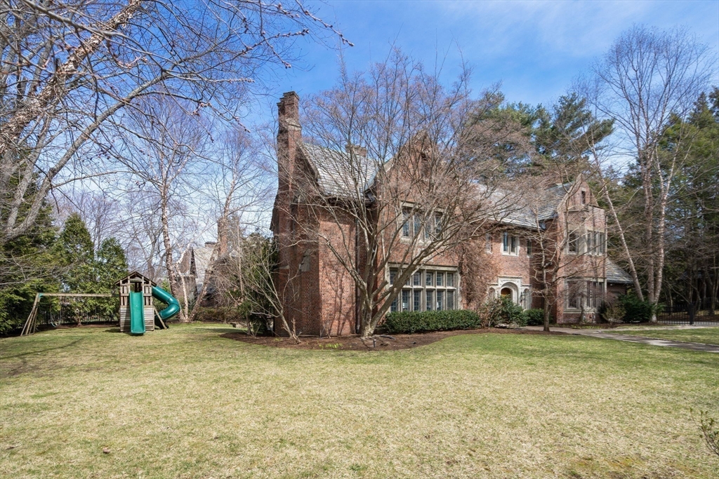 96 Monadnock Rd