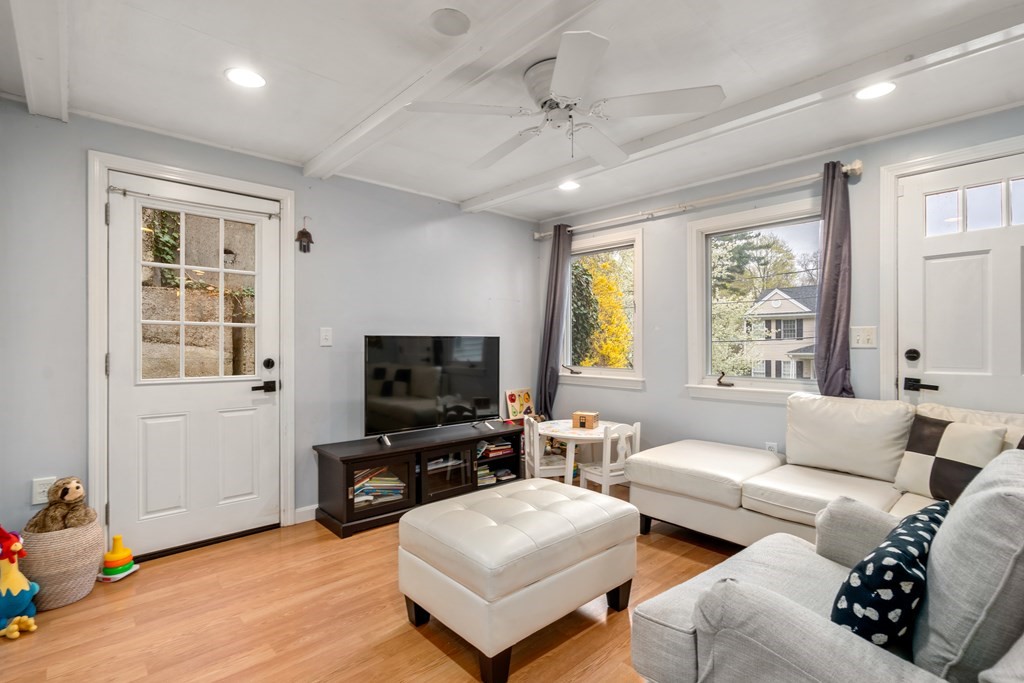 20 Elmwood Ave
