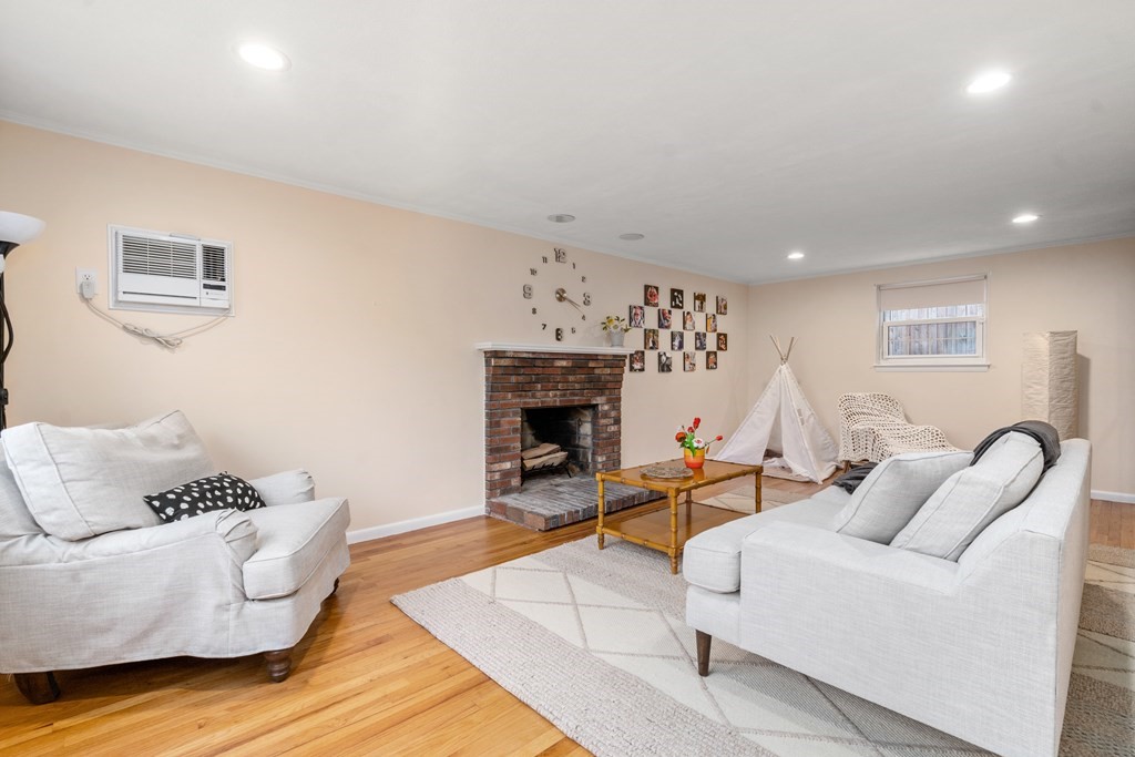 20 Elmwood Ave