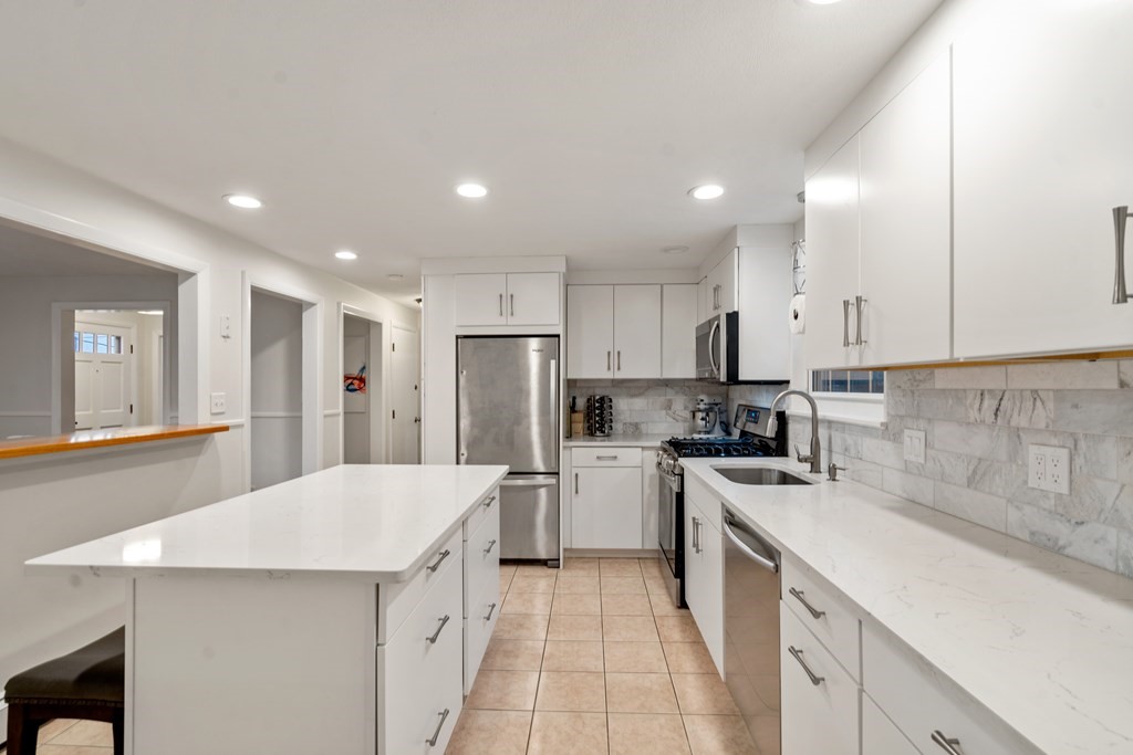 20 Elmwood Ave