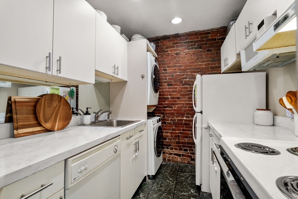 306 Columbus Avenue # 2