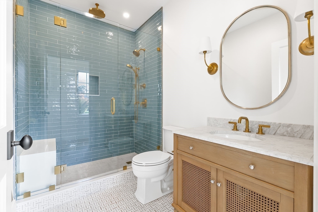 887 Commonwealth Avenue