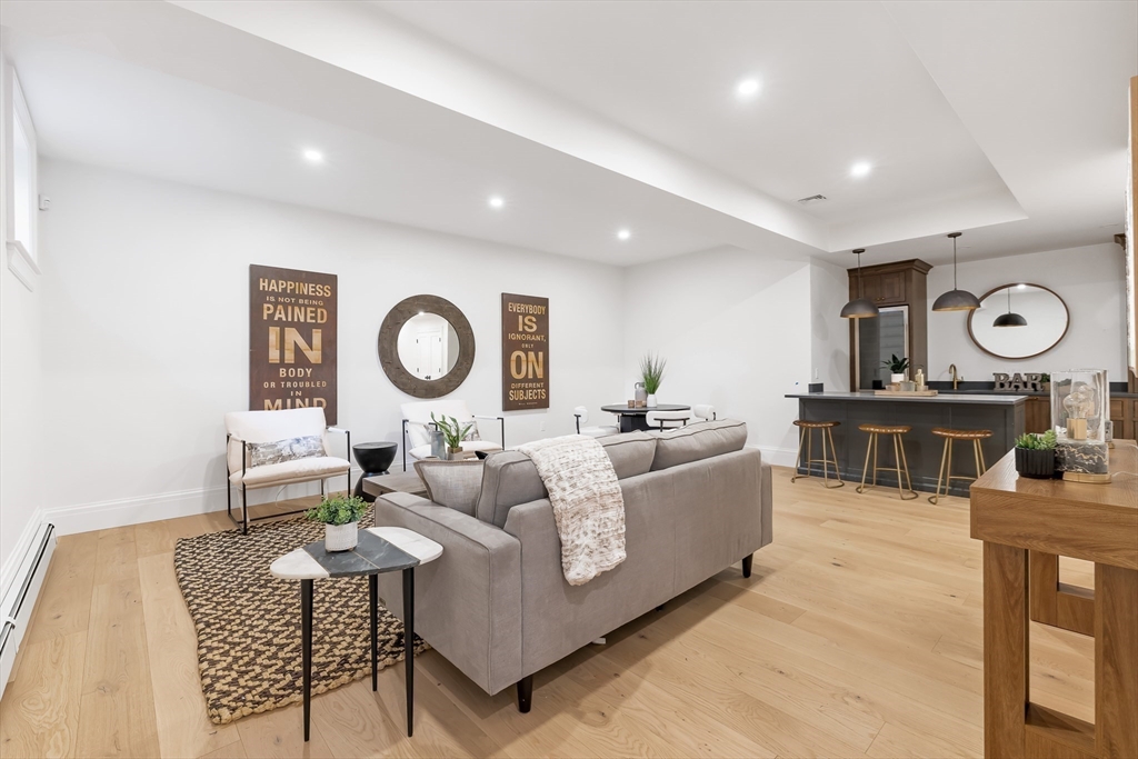 887 Commonwealth Avenue