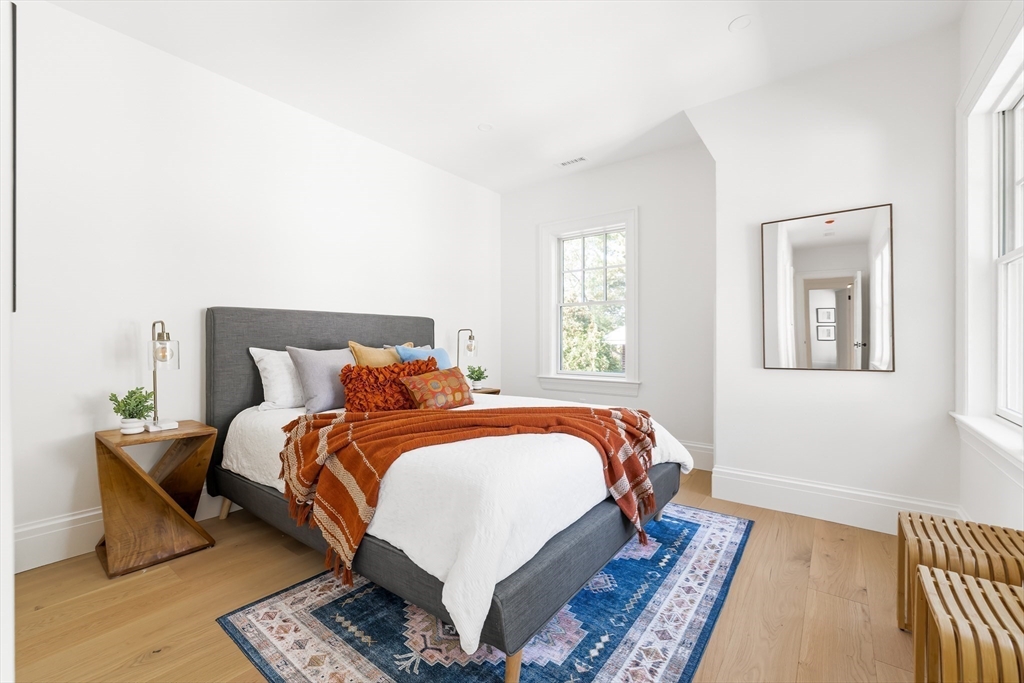 887 Commonwealth Avenue