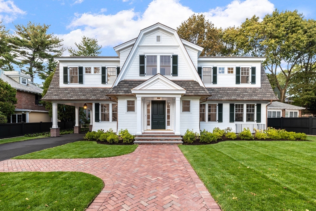 887 Commonwealth Avenue