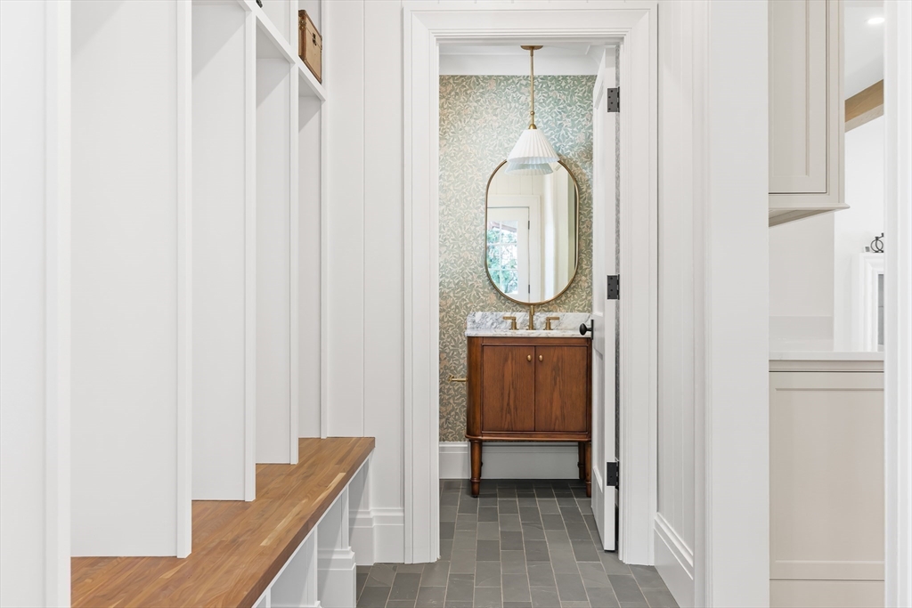 887 Commonwealth Avenue