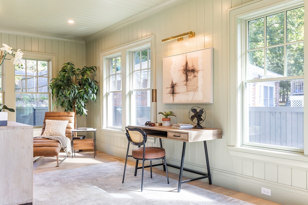 887 Commonwealth Avenue