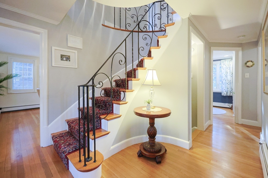 9 Elmcrest Cir