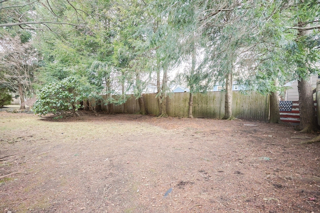 9 Elmcrest Cir