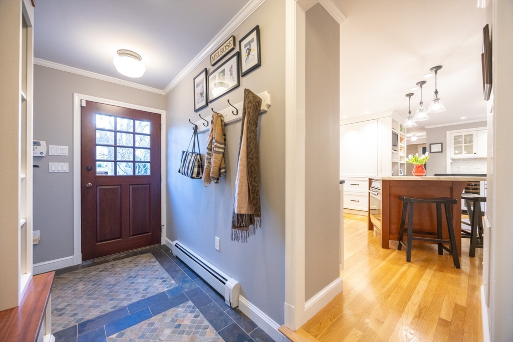 9 Elmcrest Cir