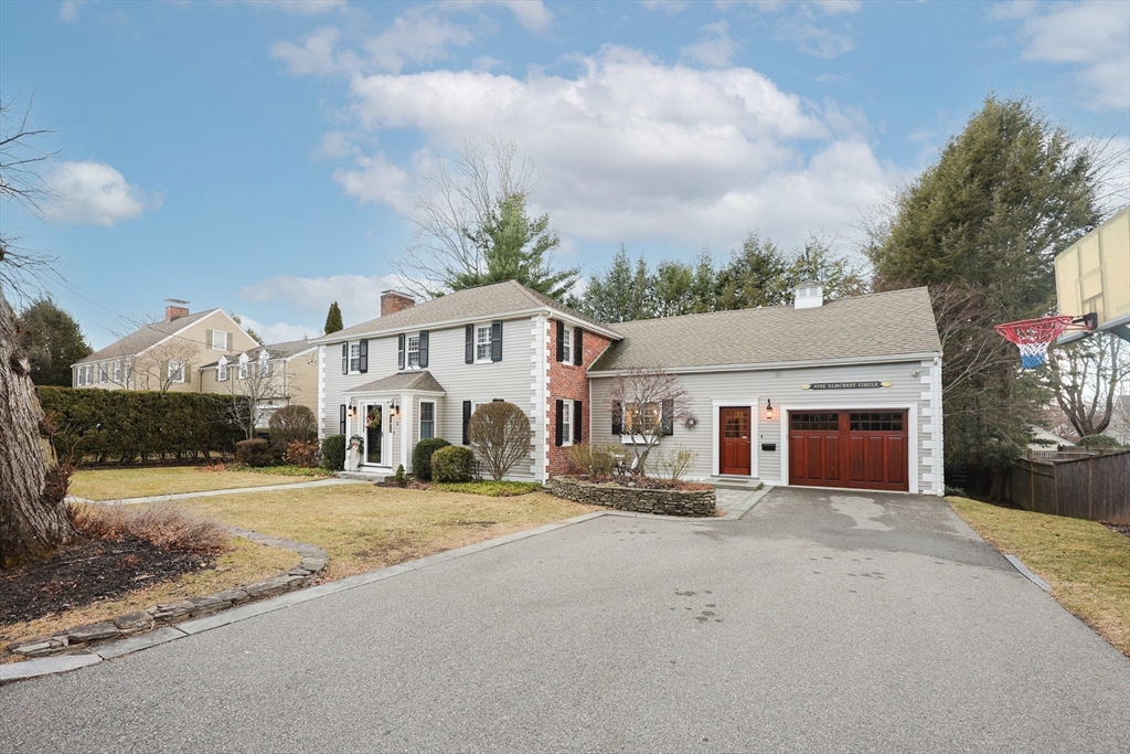 9 Elmcrest Cir