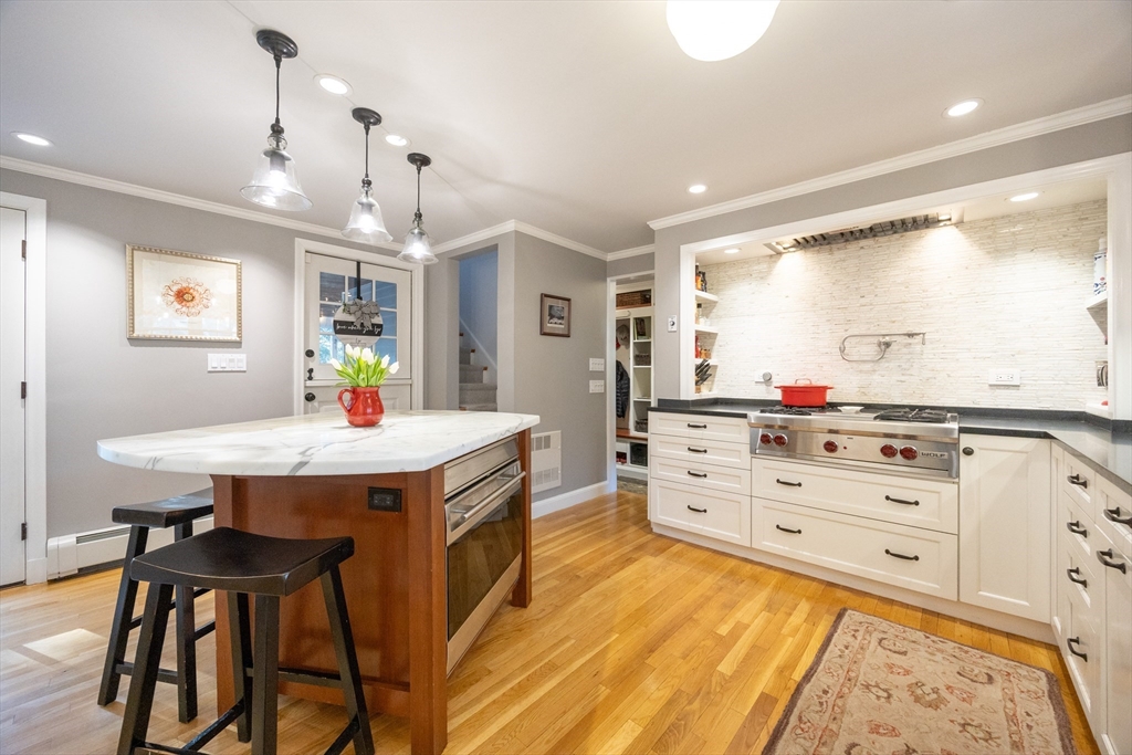 9 Elmcrest Cir
