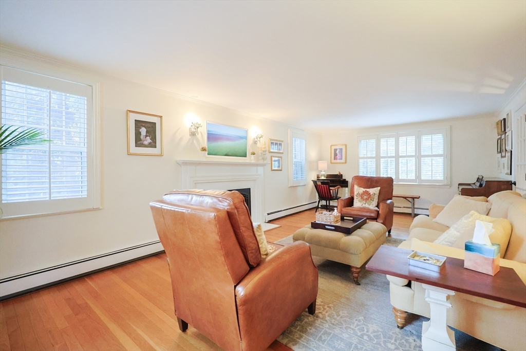 9 Elmcrest Cir