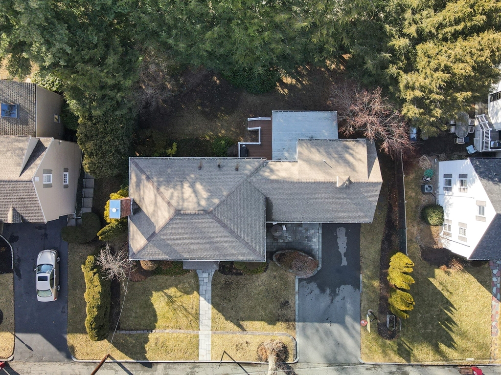 9 Elmcrest Cir