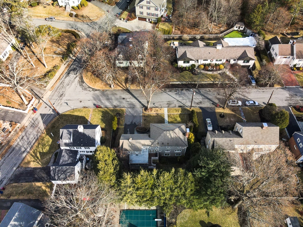 9 Elmcrest Cir