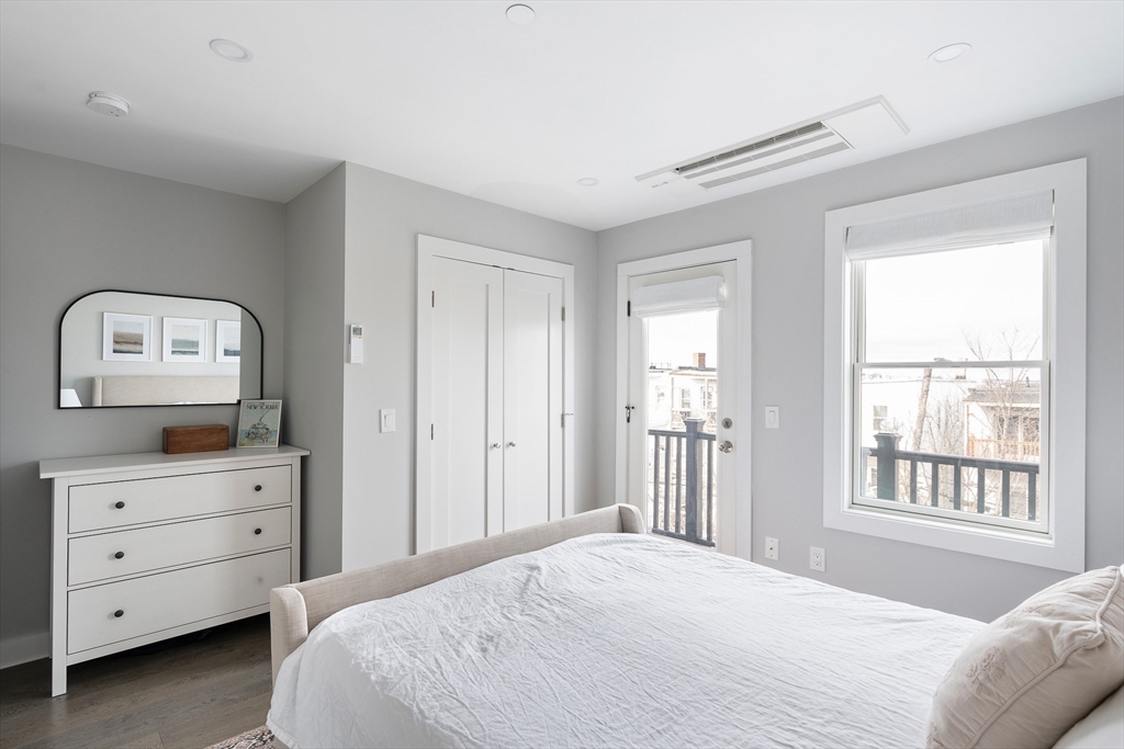58 Byron Street # 3