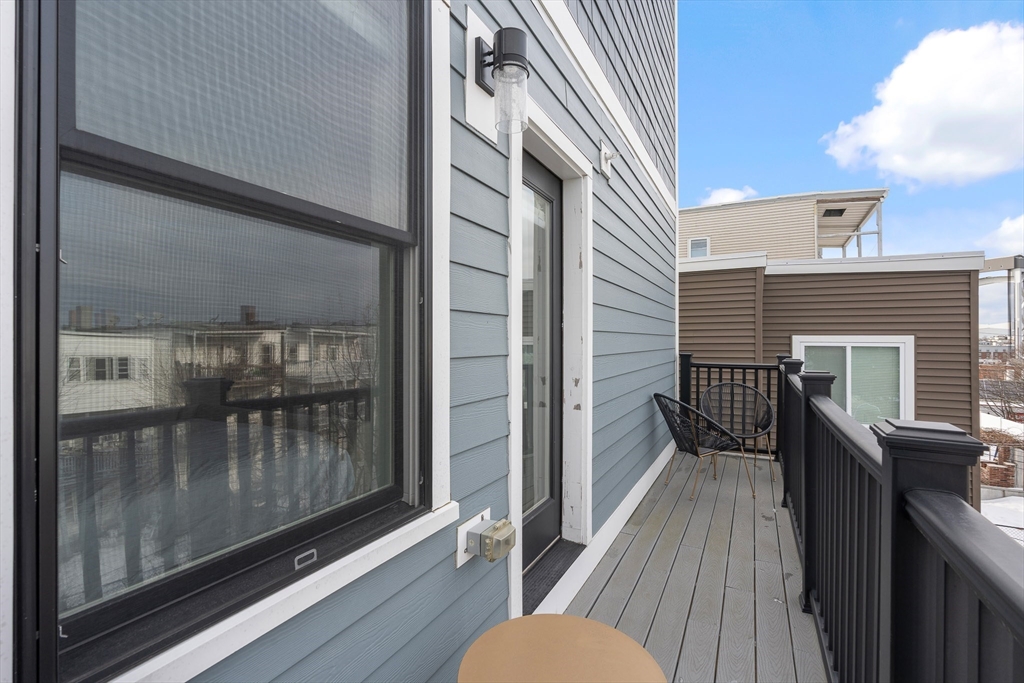 58 Byron Street # 3