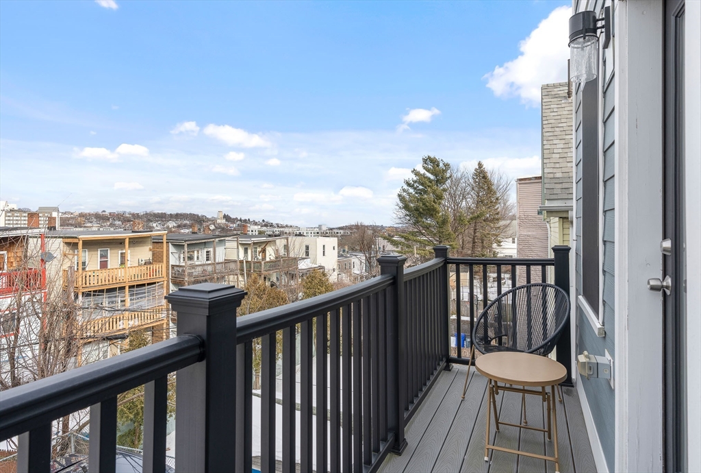 58 Byron Street # 3