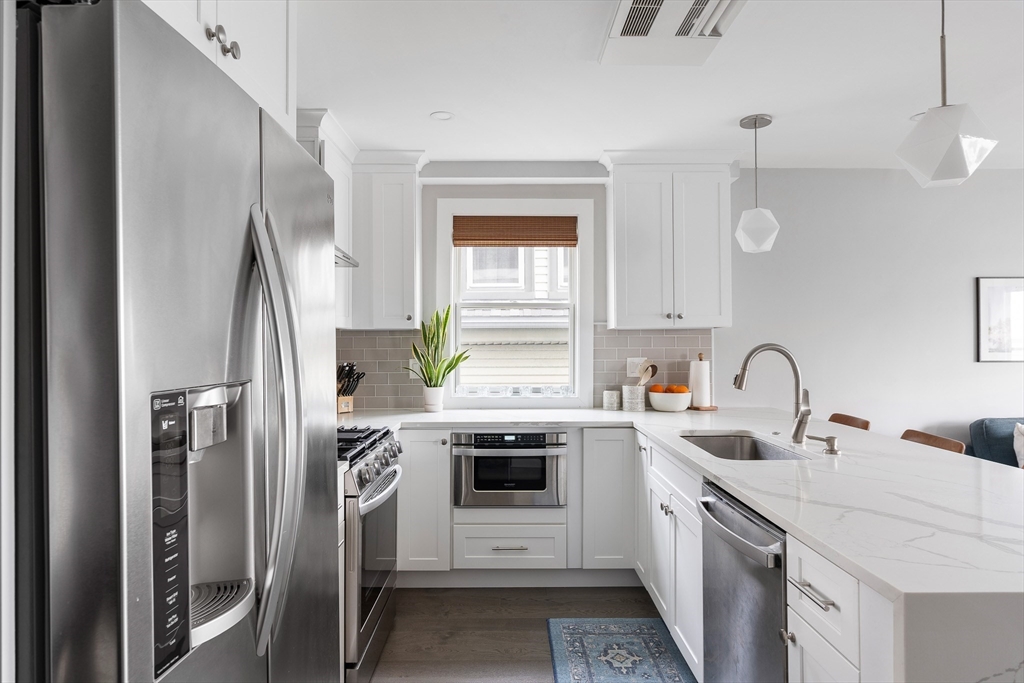 58 Byron Street # 3