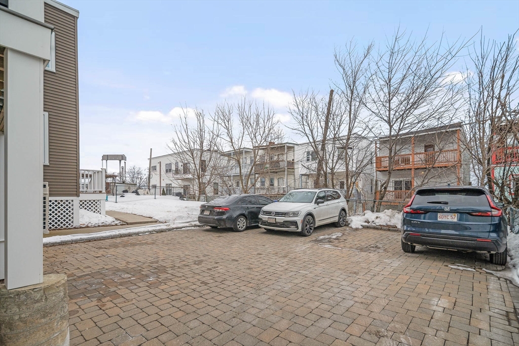 58 Byron Street # 3