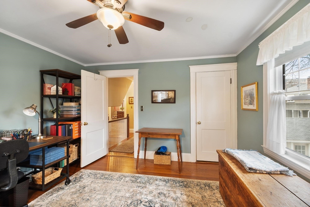 17 Carisbrooke St