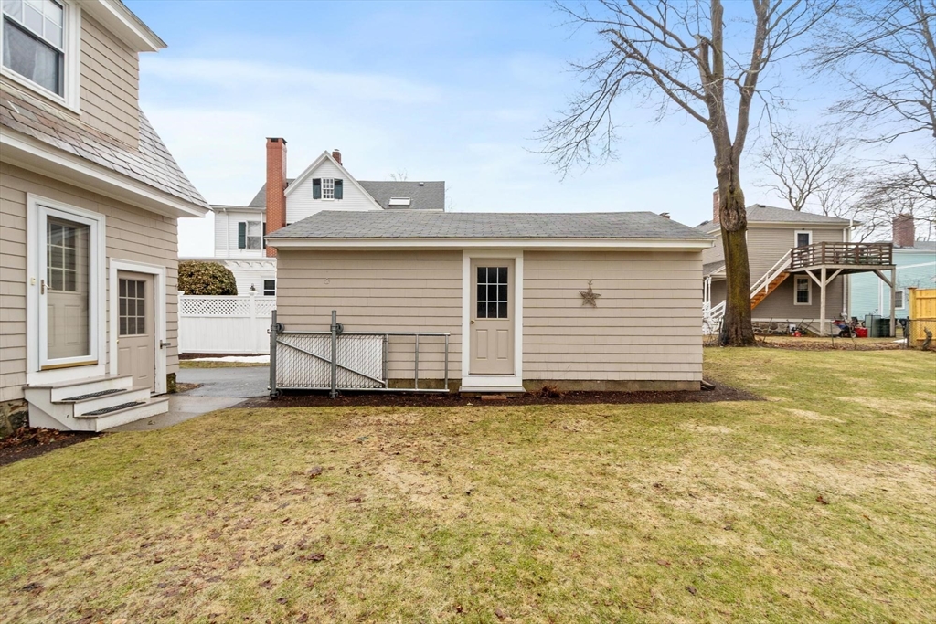 17 Carisbrooke St