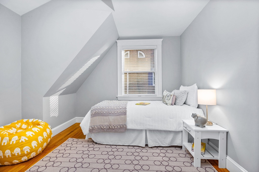 37 Commonwealth Park # 37