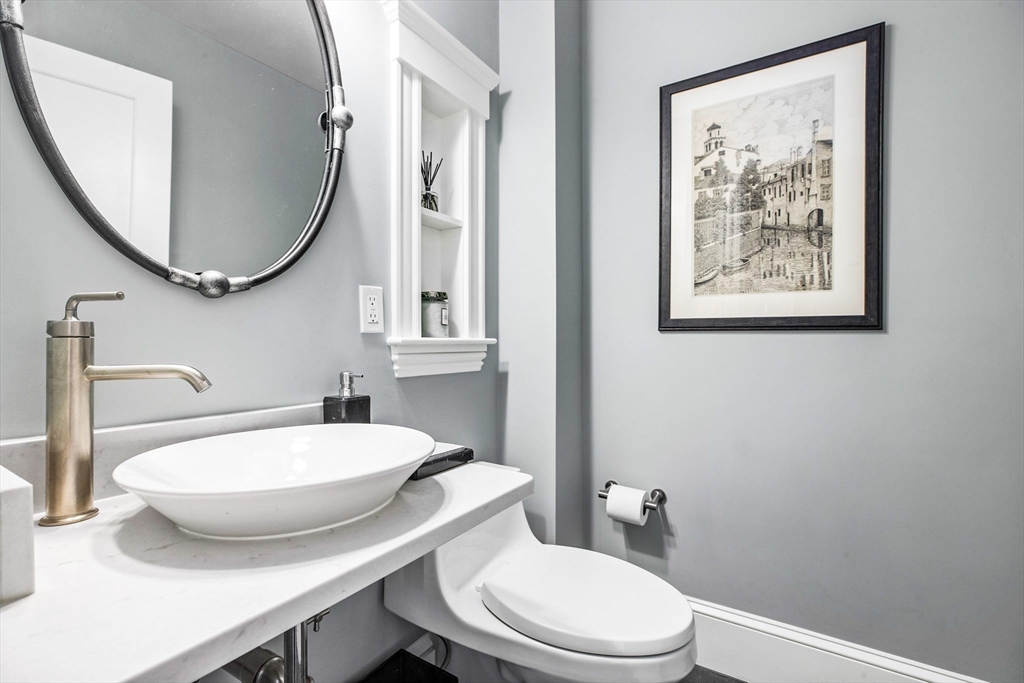 37 Commonwealth Park # 37