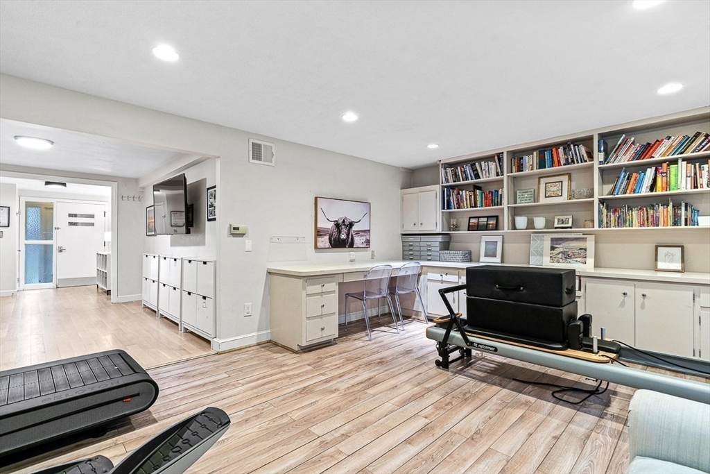 44 Rowena Rd