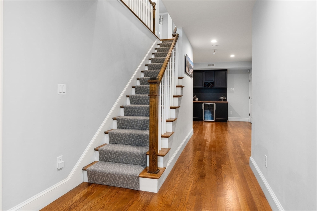 23 Summit Ave # 23