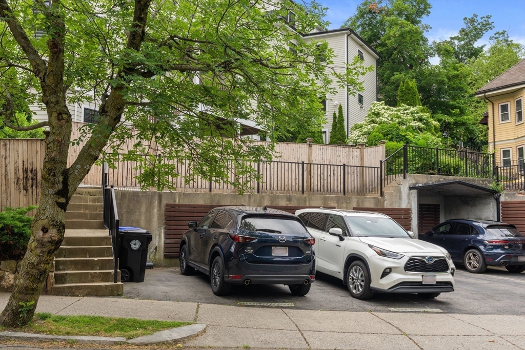 23 Summit Ave # 23