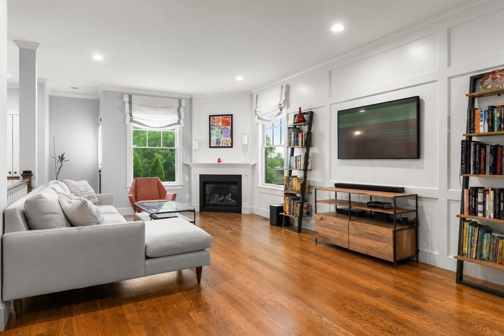 23 Summit Ave # 23