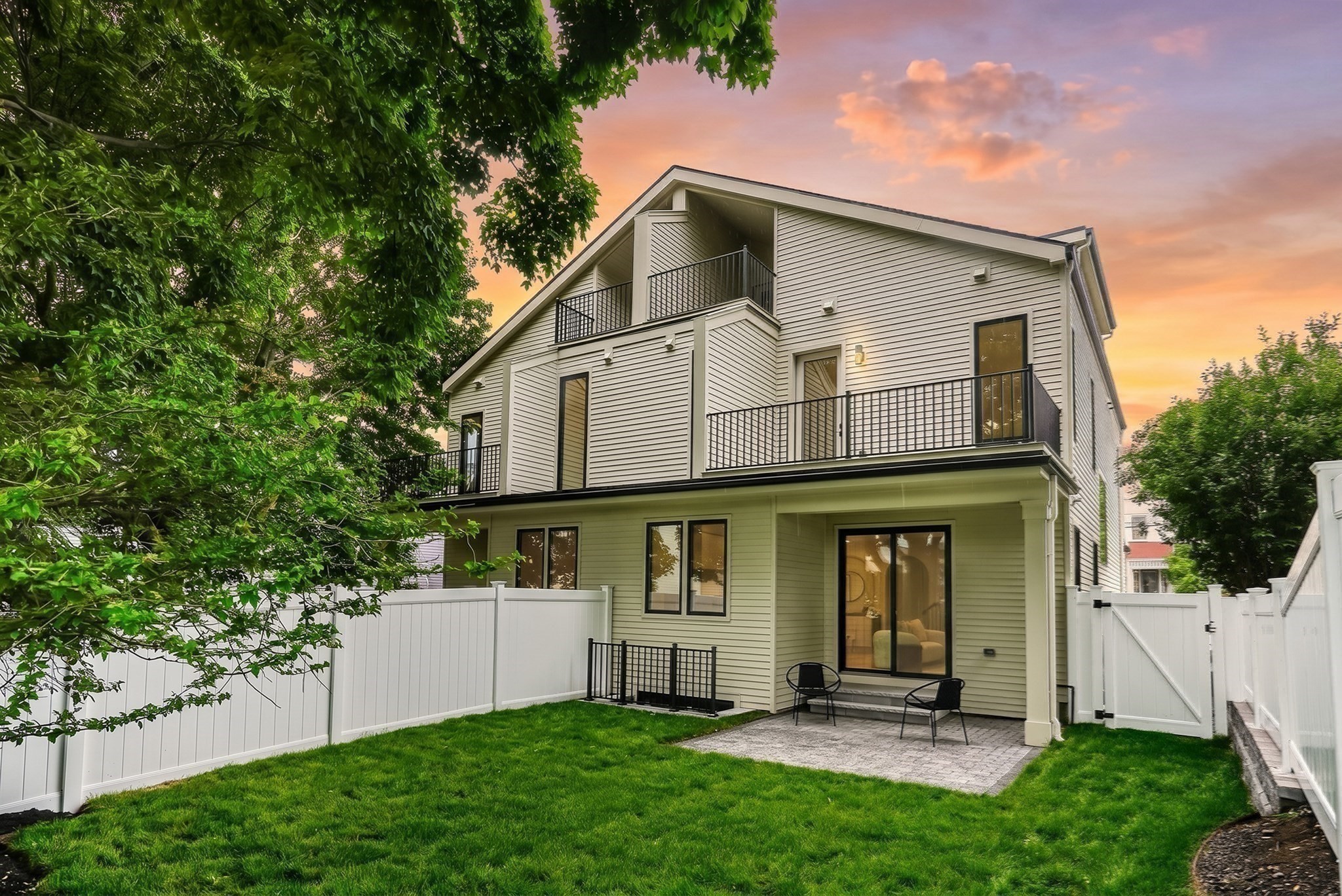 34 West St