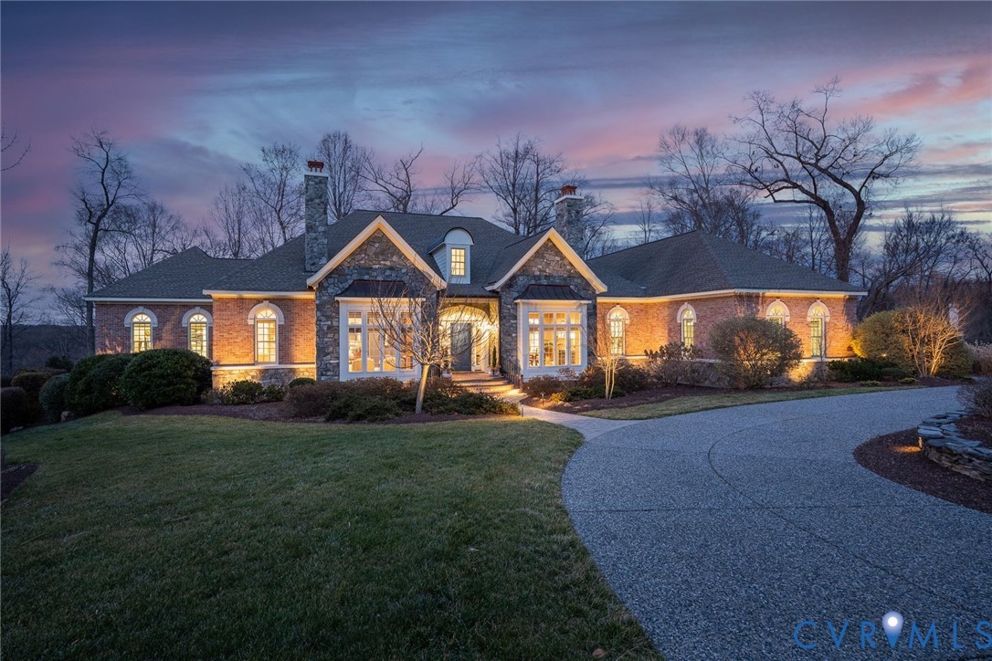 9120 James Riverwatch Dr