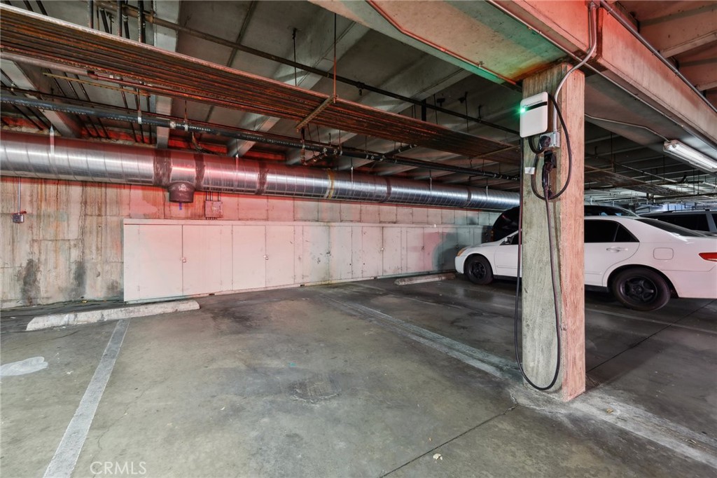 300 E Chestnut Avenue 303