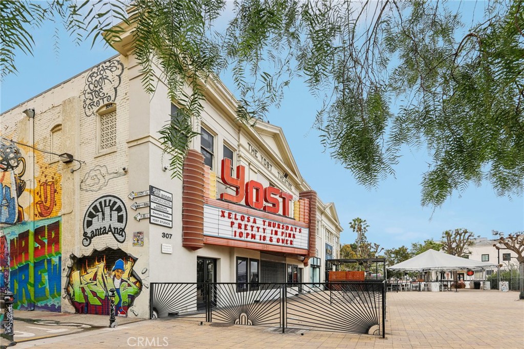 300 E Chestnut Avenue 303