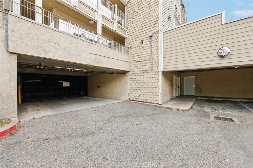 300 E Chestnut Avenue 303