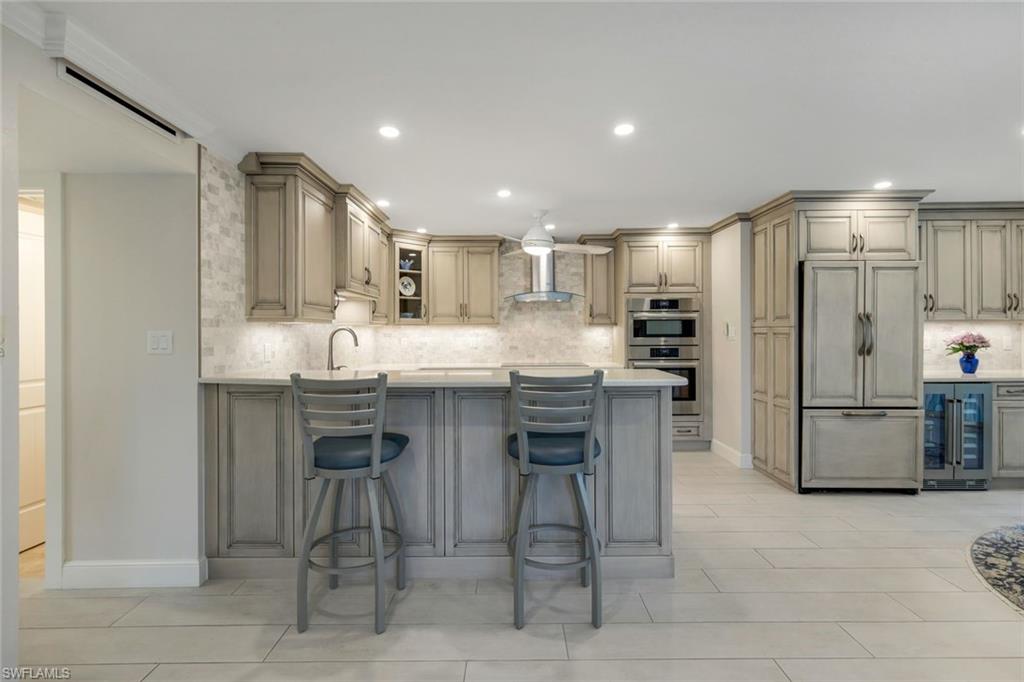 3450 Gulf Shore BLVD N # 306