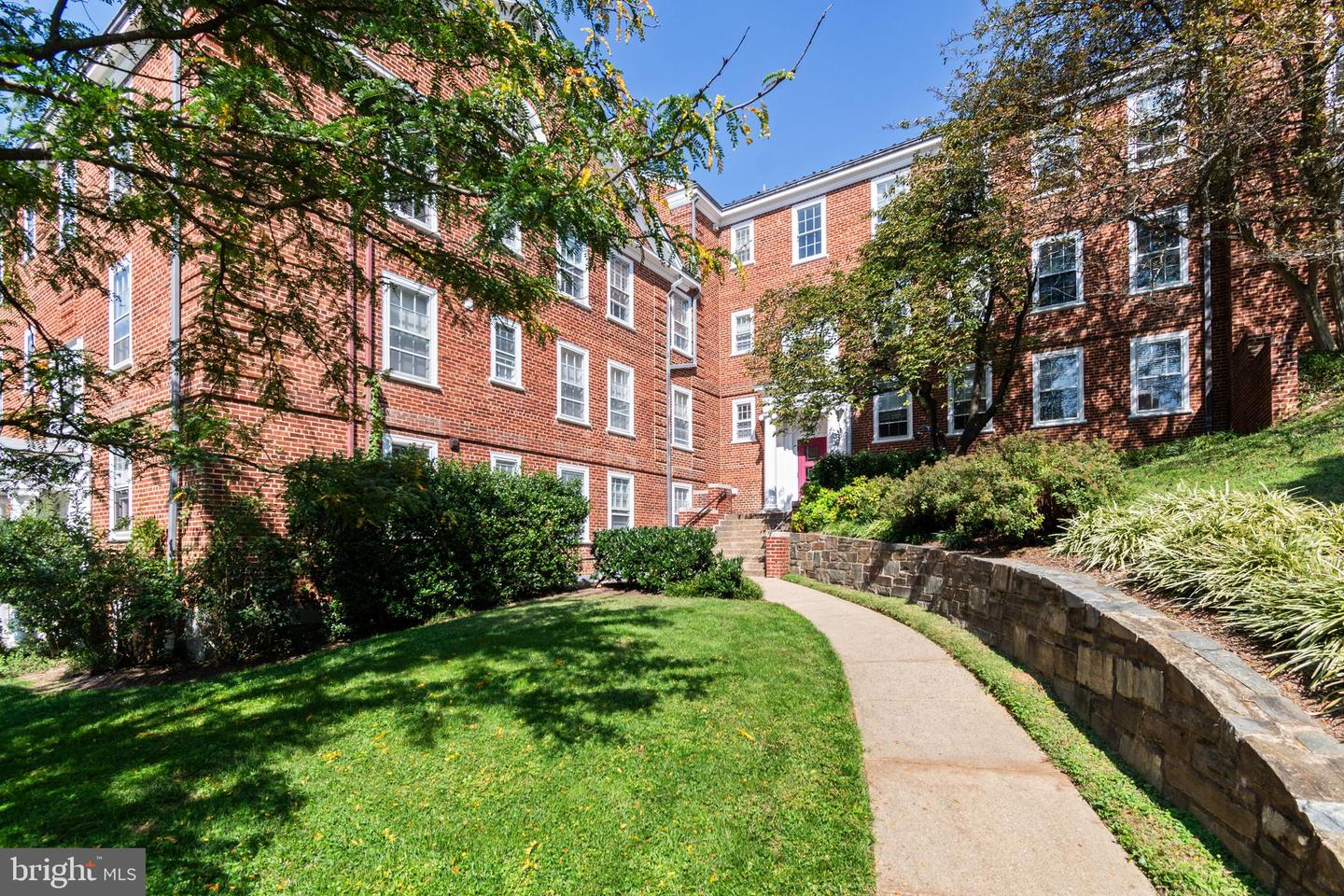 3881 Porter St NW #F300