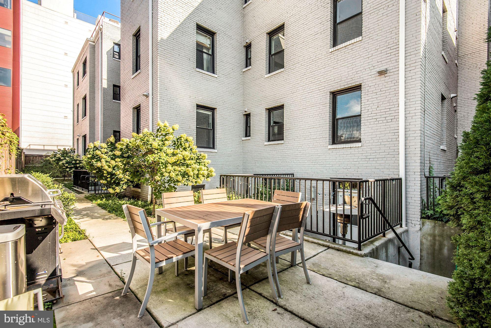 809 Otis PLACE NW Unit: 1