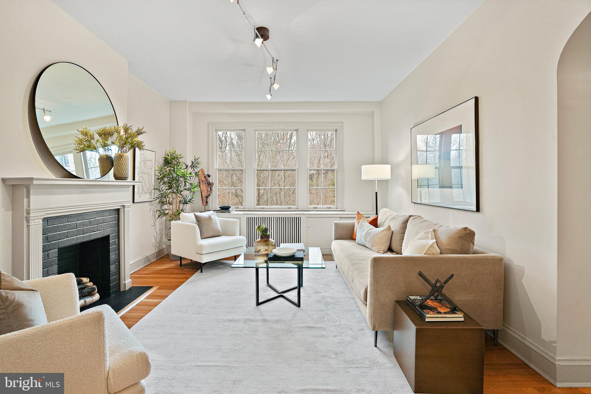 3041 Sedgwick St NW #203d